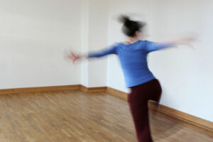 Mehr über den Artikel erfahren Solo & Kontakt: Dezember-Workshop Kontaktimprovisation in Greifswald